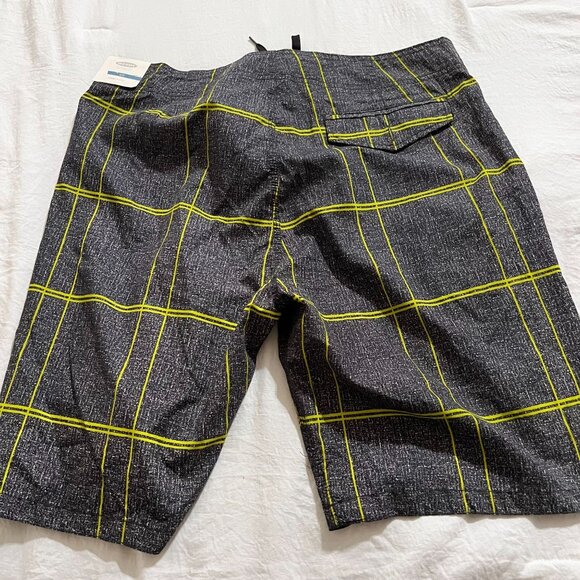 Old Navy Swim Trunks Size Large Gray Yellow size L, Mens NWT - Picture 8 of 9